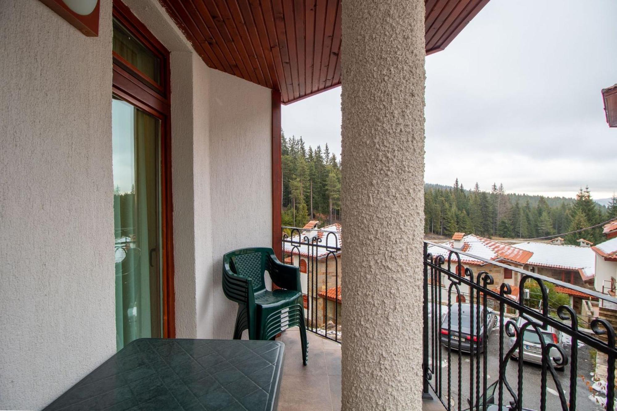 Ski Chalets At Pamporovo - An Affordable Village Holiday For Families Or Groups Екстериор снимка