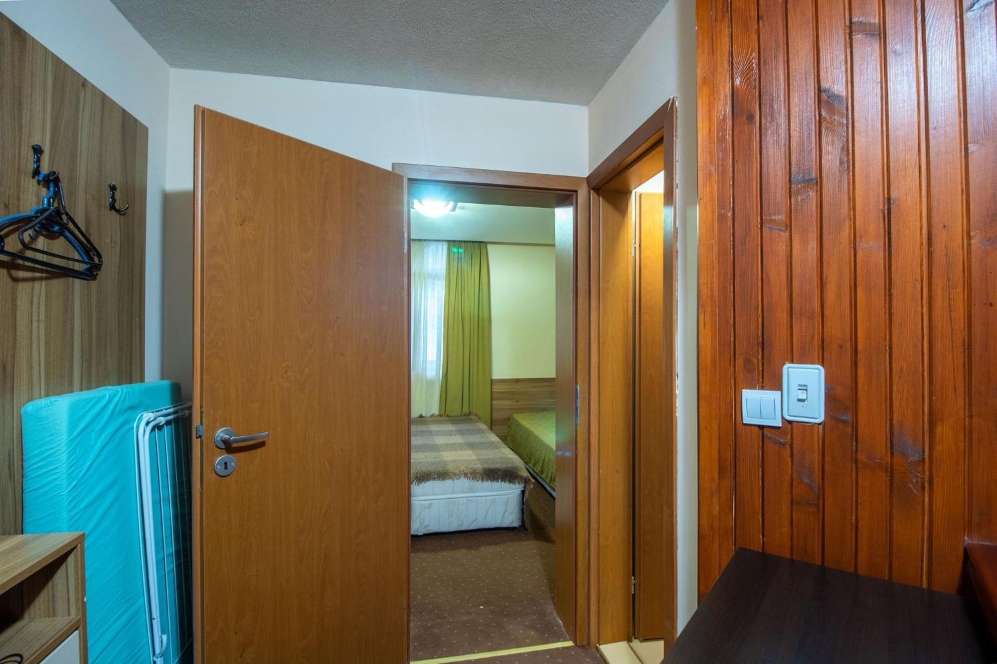 Ski Chalets At Pamporovo - An Affordable Village Holiday For Families Or Groups Екстериор снимка